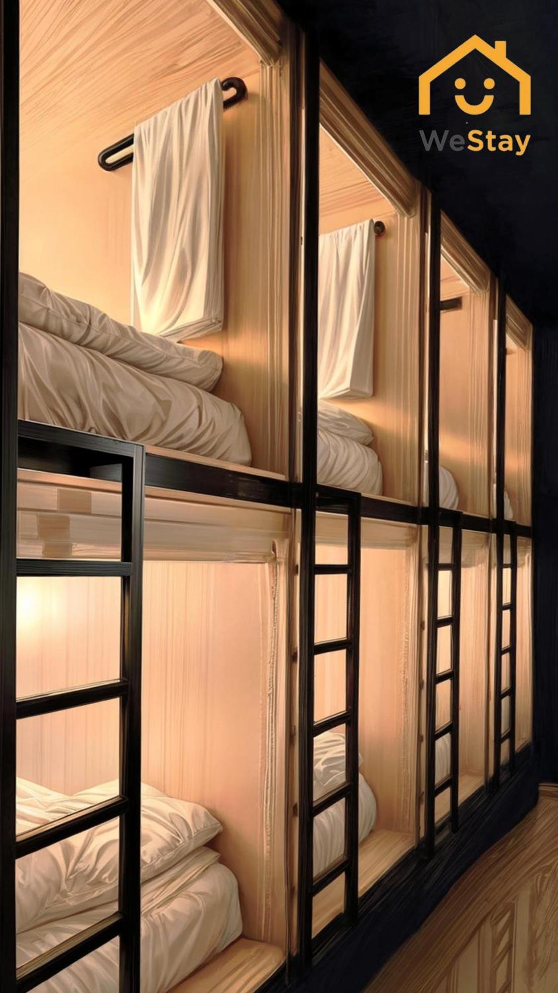 Westay Capsule Hostel Dubai Esterno foto